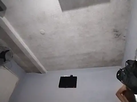 Snapshot of UncutToyBoy23cm chatting on January 12, 2026, 5:03 am UncutToyBoy23cm online show from January 12, 2026, 5:03 am