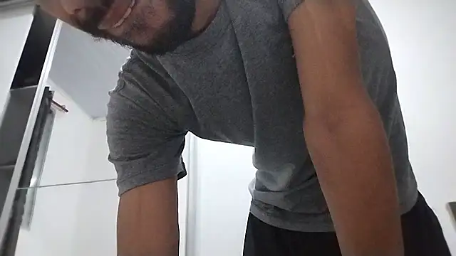 Snapshot of UncutToyBoy23cm chatting on January 14, 2026, 8:56 pm UncutToyBoy23cm online show from January 14, 2026, 8:56 pm