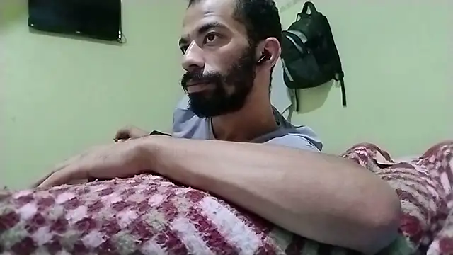 Snapshot of UncutToyBoy23cm chatting on April 16, 2026, 6:25 am UncutToyBoy23cm online show from April 16, 2026, 6:25 am