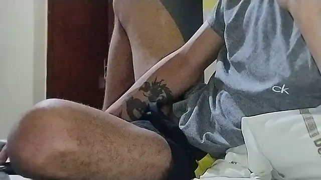 Snapshot of UncutToyBoy23cm chatting on February 11, 2026, 10:15 am UncutToyBoy23cm online show from February 11, 2026, 10:15 am