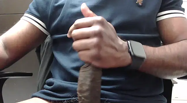 Snapshot of thkbigbrnmeat4f chatting on March 5, 2025, 5:08 pm thkbigbrnmeat4f online show from March 5, 2025, 5:08 pm