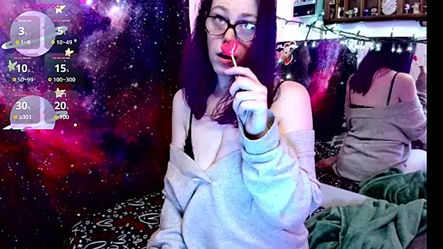 EverlyEster online show from February 26, 2025, 10:47 pm