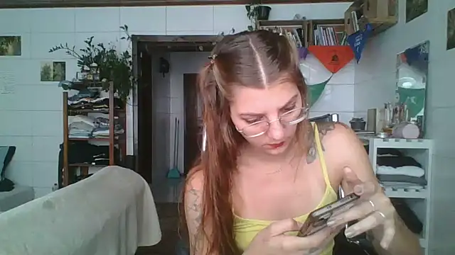 SweetyBabyDemon online show from January 17, 2026, 1:04 pm