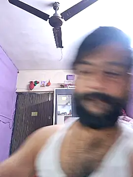 Snapshot of GlassBarge9 chatting on December 18, 2024, 6:46 pm GlassBarge9 online show from December 18, 2024, 6:46 pm