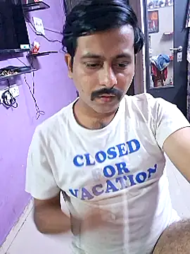 Snapshot of GlassBarge9 chatting on January 5, 2025, 5:51 pm GlassBarge9 online show from January 5, 2025, 5:51 pm