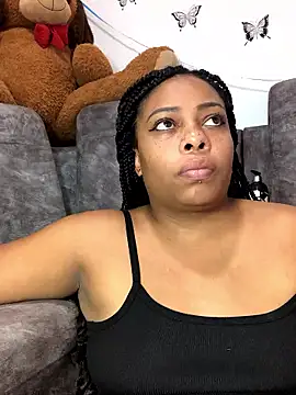 Snapshot of BrianaHazel chatting on January 8, 2026, 1:44 am BrianaHazel online show from January 8, 2026, 1:44 am