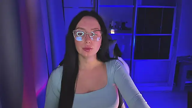 Christy Calypso online show from October 30, 2025, 3:42 pm