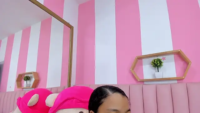 ISABELLA 020 online show from March 30, 2026, 12:06 pm