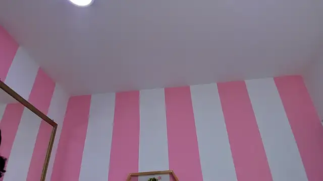 Snapshot of ISABELLA_020 chatting on March 3, 2026, 12:23 pm ISABELLA 020 online show from March 3, 2026, 12:23 pm