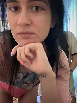 Snapshot of Heart_Ass chatting on May 11, 2026, 6:04 am Heart Ass online show from May 11, 2026, 6:04 am