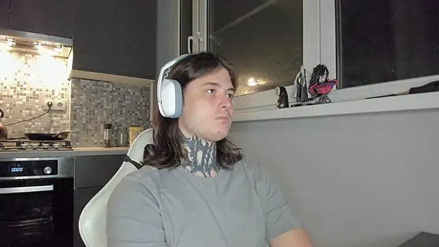  torfin  online show from March 15, 2025, 1:19 am