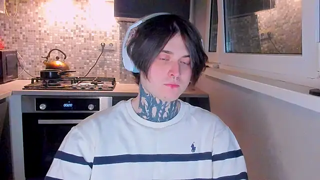  torfin  online show from March 19, 2026, 10:10 pm