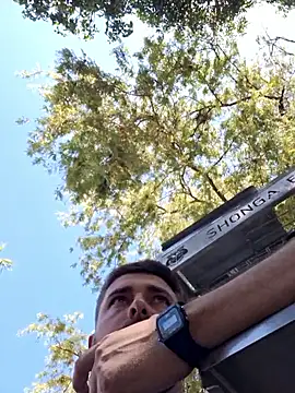 Dat1994 online show from November 28, 2025, 1:44 pm