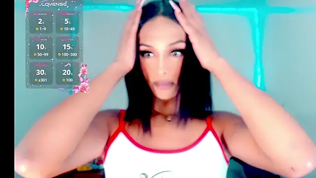  Riannagarcia  online show from December 15, 2025, 10:37 pm