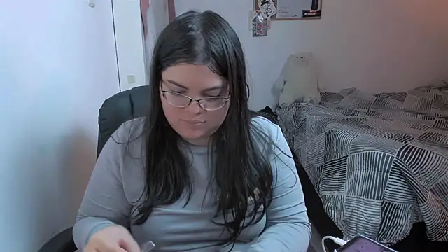 Aria Fullbuster online show from October 24, 2025, 8:30 pm