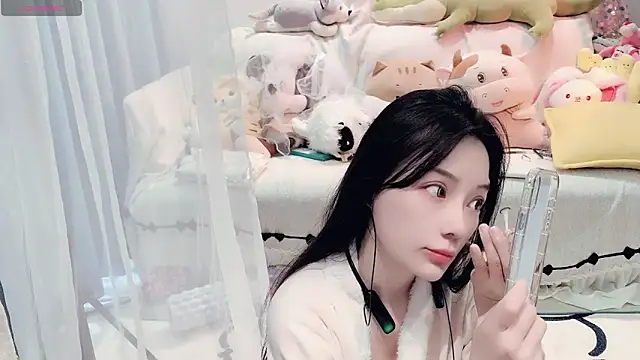 AKiKi711 online show from March 26, 2026, 5:06 am