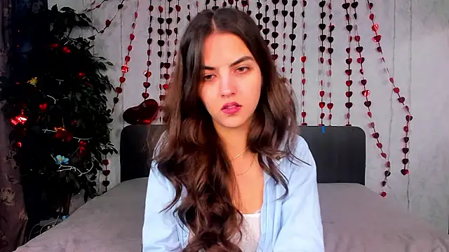 Milana Crystal  online show from February 9, 2026, 8:12 am