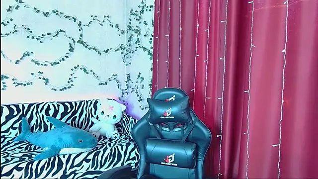 Snapshot of Sidney_blush chatting on March 20, 2025, 7:47 am Sidney blush online show from March 20, 2025, 7:47 am