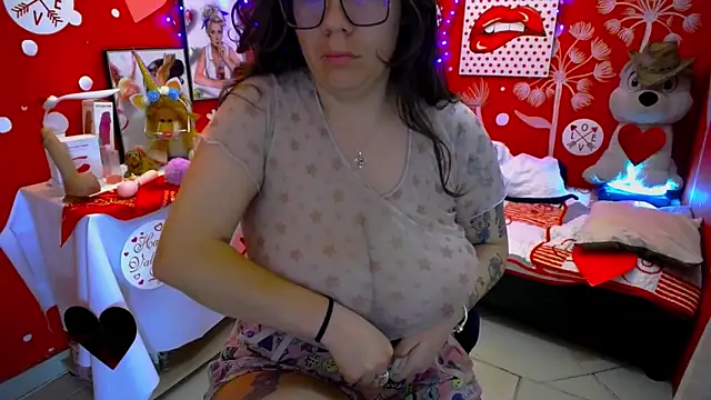 crazylatina  online show from February 18, 2025, 2:59 pm