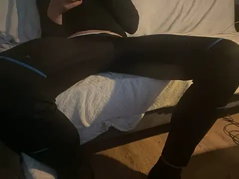 Snapshot of kiksnap-meistro5 chatting on February 27, 2025, 5:05 pm kiksnap-meistro5 online show from February 27, 2025, 5:05 pm