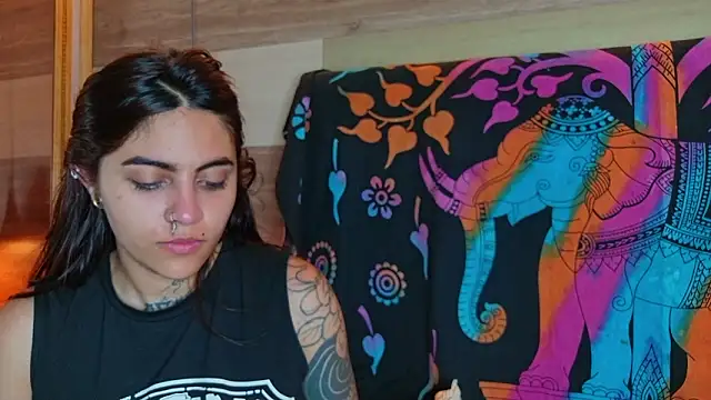 Snapshot of Cori_Paige chatting on February 3, 2026, 4:10 am Cori Paige online show from February 3, 2026, 4:10 am