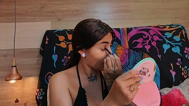 Snapshot of Cori_Paige chatting on December 22, 2025, 11:05 pm Cori Paige online show from December 22, 2025, 11:05 pm