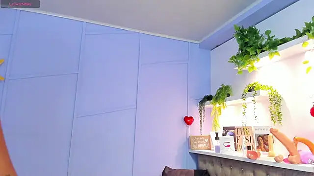 Snapshot of Georgina-coule chatting on March 12, 2025, 6:22 pm Georgina-coule online show from March 12, 2025, 6:22 pm