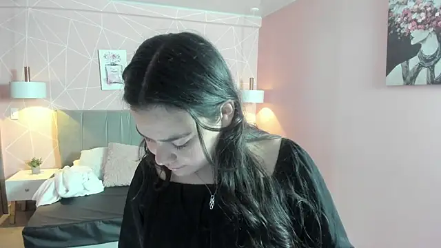 Snapshot of zara__sweet chatting on October 31, 2025, 1:41 pm zara sweet online show from October 31, 2025, 1:41 pm