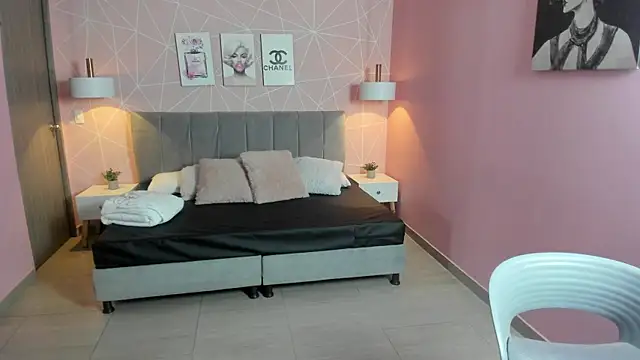 Snapshot of zara__sweet chatting on September 22, 2025, 1:28 pm zara sweet online show from September 22, 2025, 1:28 pm