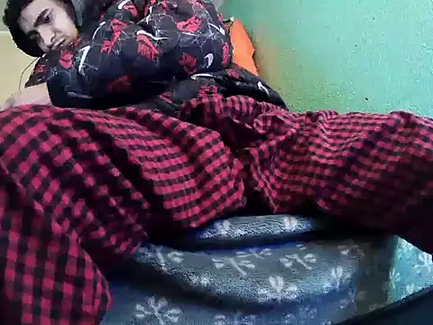 andrescaraballo online show from September 12, 2025, 9:47 pm