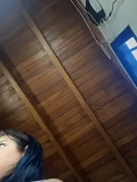 Snapshot of Kylie2211 chatting on November 21, 2025, 11:09 am Kylie2211 online show from November 21, 2025, 11:09 am