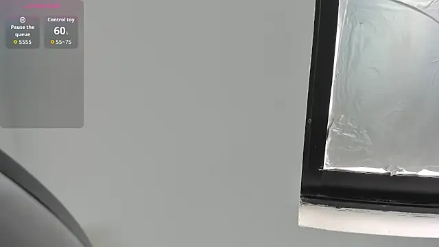 Kylie2211 online show from April 15, 2026, 6:45 pm