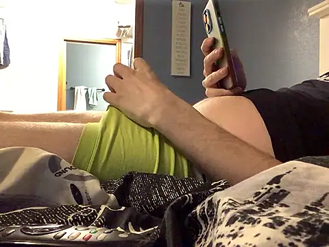 Snapshot of Hebrewhammers42 chatting on February 6, 2025, 3:37 am Hebrewhammers42 online show from February 6, 2025, 3:37 am