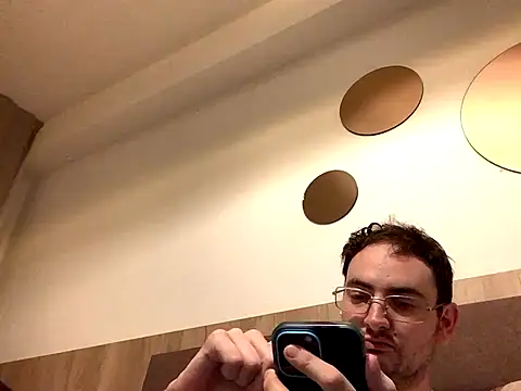 Snapshot of Hebrewhammers42 chatting on November 12, 2025, 4:55 pm Hebrewhammers42 online show from November 12, 2025, 4:55 pm