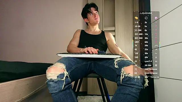 ChristianLevine  online show from January 6, 2026, 4:11 pm