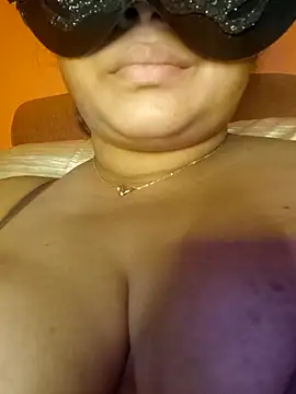 Horny cougar online show from October 10, 2025, 6:42 pm