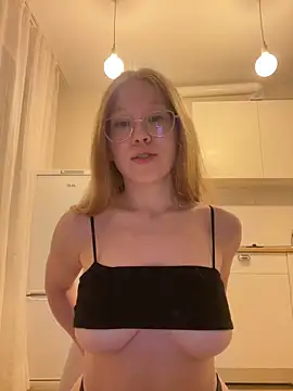 Eva Weyne online show from September 29, 2025, 8:14 pm