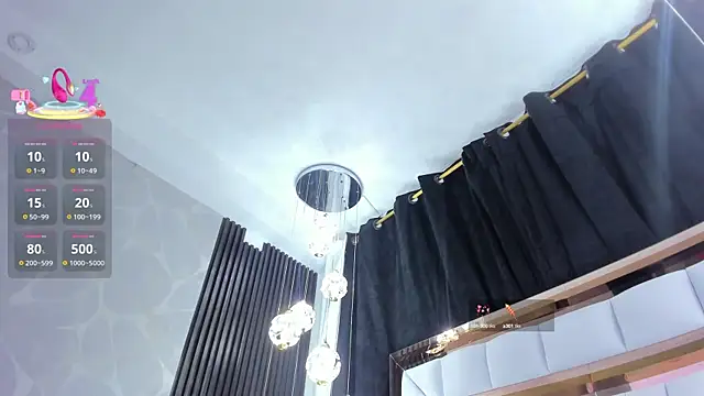 Snapshot of SarayRoyse chatting on October 7, 2025, 7:37 pm SarayRoyse online show from October 7, 2025, 7:37 pm