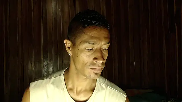 Snapshot of DEMARCOUS_NM chatting on May 2, 2026, 2:44 pm DEMARCOUS NM online show from May 2, 2026, 2:44 pm