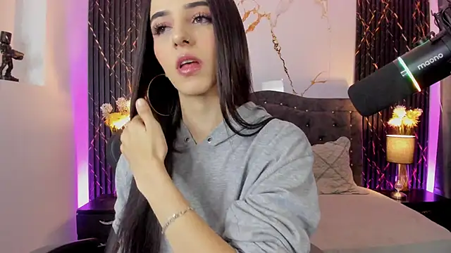 Snapshot of devlin_violett chatting on November 9, 2025, 9:30 pm devlin violett online show from November 9, 2025, 9:30 pm