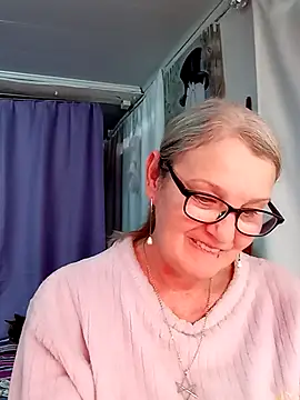 Snapshot of irinamaux chatting on January 17, 2026, 8:07 am irinamaux online show from January 17, 2026, 8:07 am