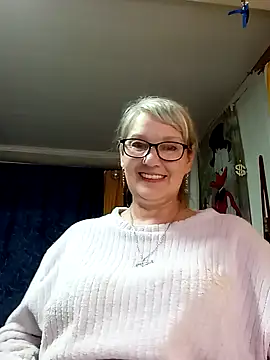 Snapshot of irinamaux chatting on May 29, 2026, 4:57 pm irinamaux online show from May 29, 2026, 4:57 pm