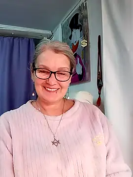 Snapshot of irinamaux chatting on January 17, 2026, 8:12 pm irinamaux online show from January 17, 2026, 8:12 pm