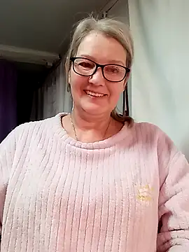 Snapshot of irinamaux chatting on February 11, 2026, 6:57 am irinamaux online show from February 11, 2026, 6:57 am