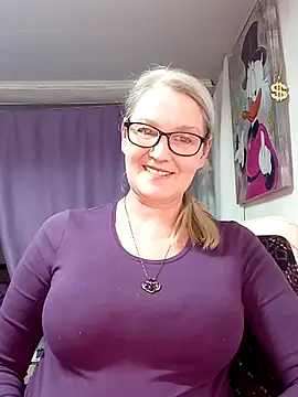 Snapshot of irinamaux chatting on February 14, 2026, 2:34 am irinamaux online show from February 14, 2026, 2:34 am