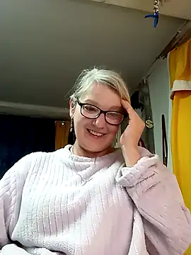 Snapshot of irinamaux chatting on May 29, 2026, 4:51 am irinamaux online show from May 29, 2026, 4:51 am