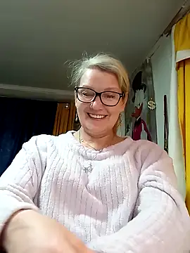 Snapshot of irinamaux chatting on April 22, 2026, 5:09 pm irinamaux online show from April 22, 2026, 5:09 pm