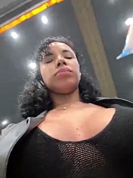 Brunettexio online show from March 14, 2025, 5:05 am