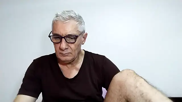 BIGUNCUTHARDCOCK online show from March 10, 2026, 2:04 am