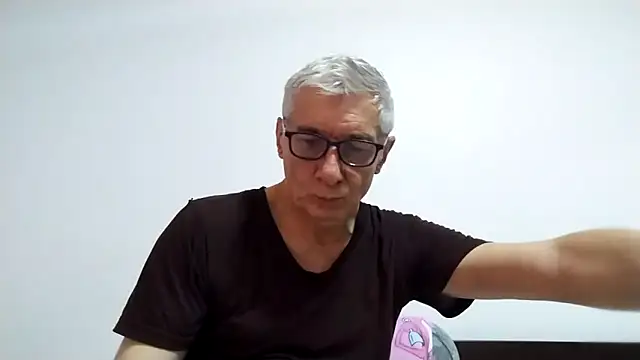 BIGUNCUTHARDCOCK online show from March 30, 2026, 4:03 am